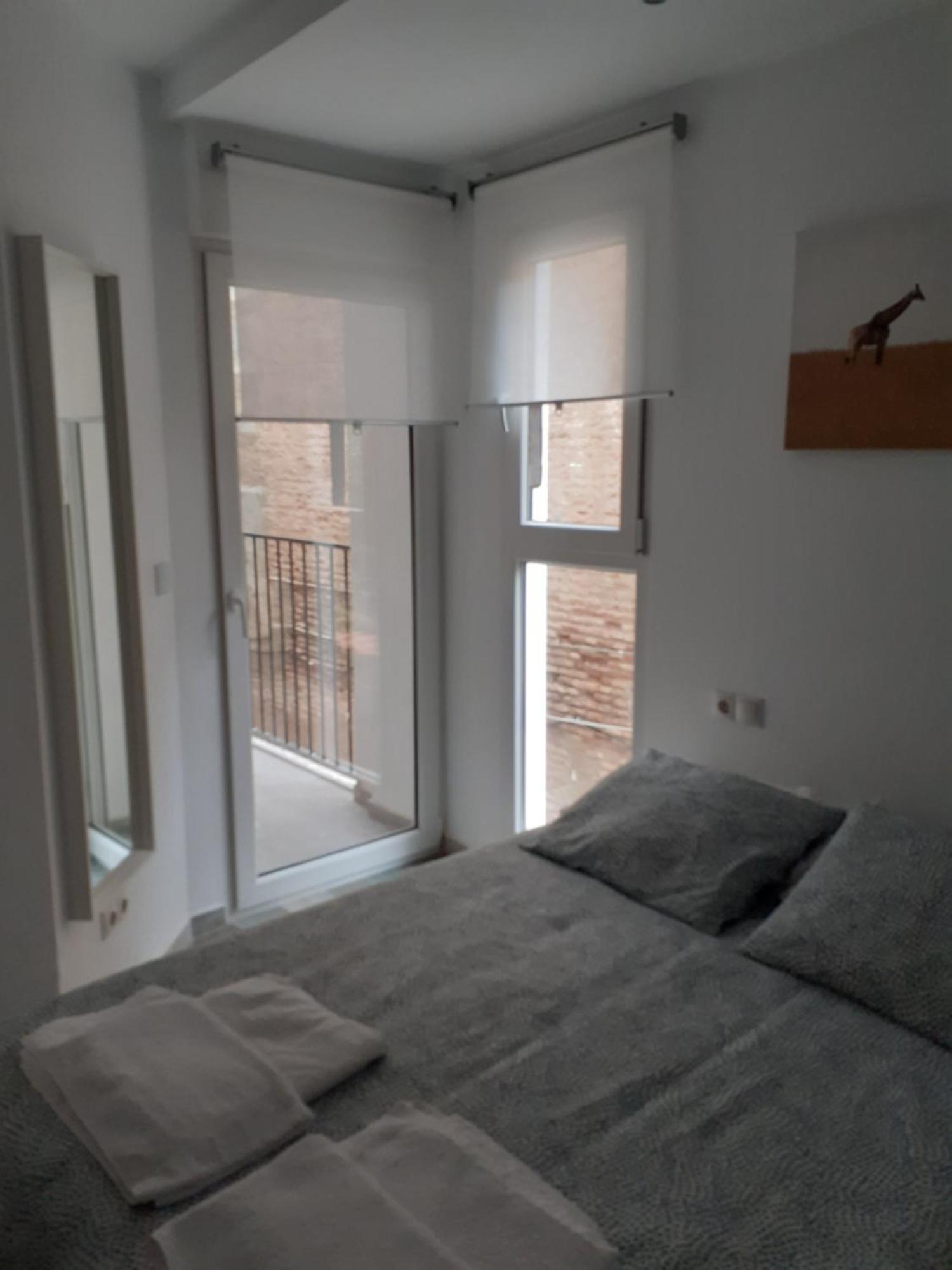 Serrano Home Βαλένθια Δωμάτιο φωτογραφία